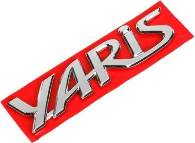 Obrázok produktu pre TOYOTA Yaris Chrómový zadný emblém s logom YARIS 75442-0D150 OE