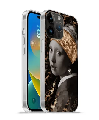 Produktbild von MuchoWow® Handyhülle Schutzhülle Hülle für Apple iPhone 14 Pro - Softcase Mädchen mit Perlenohrring - Pantherdruck - Braun Silikon Softcase Handy Hülle - Umschlag