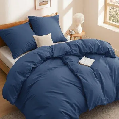 Produktbild von Unyqoos® 4‑teiliges Baumwoll‑Bettwäsche‑Set – 135×200 cm, 2×80×80 cm Kissenbezüge, Blau, 100% Baumwolle (110 g/m²), mit Reißverschluss