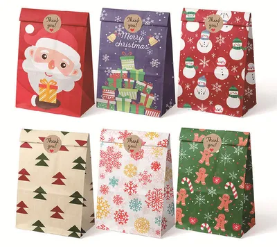 Produktbild von Weihnachtsgeschenktüten, Weihnachtstüten mit Aufklebern, Weihnachtssüßigkeitentüten