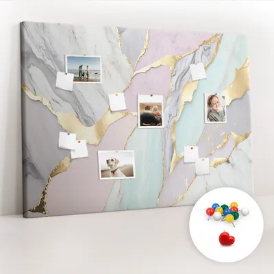 Imagen del producto de Tablero de corcho con chinchetas – Tablero con chinchetas para fotografías y notas – 140x100 cm – 100 chinchetas de colores – Diseño de mármol