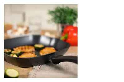 Produktbild von KUHN RIKON 31274, Quadratisch, Grillpfanne, Schwarz, Titan, Aluminium, Bakelit, Keramik, Gas, Halogen, Induktion, Versiegelte Platte