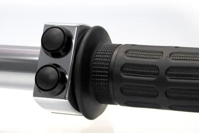 Produktbild von motogadget mo.Switch Tasterarmatur, 22mm für