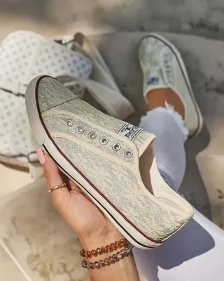 Produktbild von Royalfashion Women's Imilla Brocade Sneakers, Größe 37