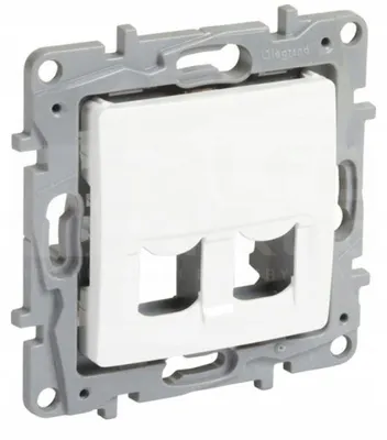 Produktbild von Legrand Niloe Unterputz-Steckdose 2xKeystone IP20 Weiß