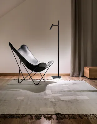 Obrázek produktu pro Moderní kovová stojací lampa Black Led