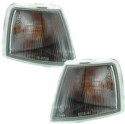 Produktbild von TYC Frontblinker Set für Opel Vectra A 1988 - 1992 weiß vorne + Fassung