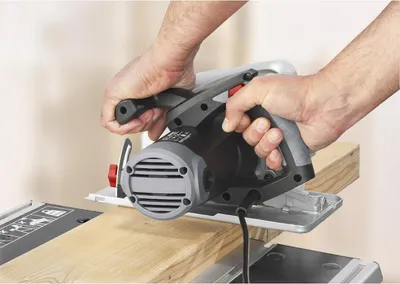 Produktbild von SKIL Kreissäge 1400 W – 63 mm Schnittkapazität – mit Parallelanschlag – 1054 AA