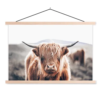Produktbild von MuchoWow® Textilposter Schottischer Highlander - Berg - Hoorn 60x40 cm mit holzfarbenen Rahmen - Bilder