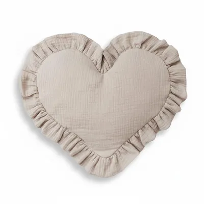 Produktbild von DOLCE SONNO Kopfkissen für Babys in Herzform aus Baumwoll-Musselin – Dusty Beige