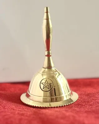 Productafbeelding van Handbel - Luid koper - Geschikt voor gebruik bij het altaar en bij pendels - 7,6 cm - Pentagram in goud