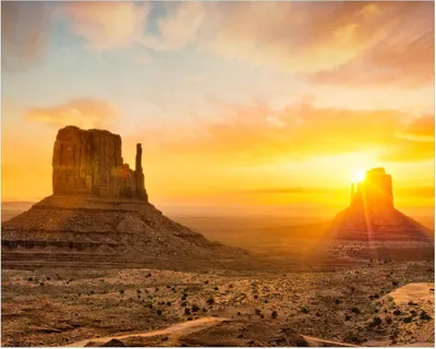 Produktbild von Wallario Poster - Monument bei Sonnenuntergang, Kunstdruck Größe: 40 x 50 cm