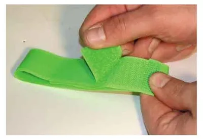 Image de Bracelets Fluos Auto-agrippants Visibilité Et Fixation Polyvalente - Générique