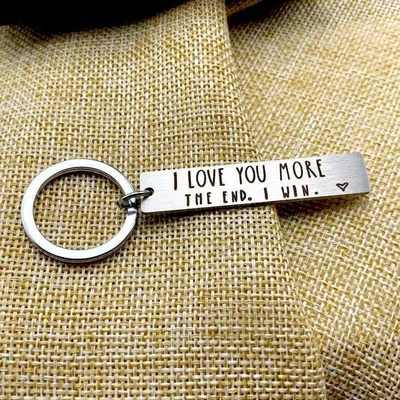 Productafbeelding van CHPN - Sleutelhanger - Sleutelhanger "Ik hou van jou" - Liefde - Valentijnsdagcadeau - Cadeau - Ik hou van jou - Sleutelhanger - Valentijnsdag - Liefde