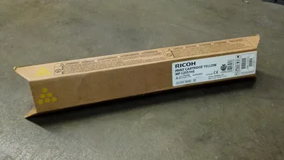 Image de Ricoh 842062 Cartouche de toner originale jaune 9500 pages pour MP C2030 C2050 C2530 C2550
