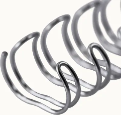 Produktbild von Drahtbinderücken 3:1, silber, 9,5 mm, 34 Ringe, 100 Stück, für ca. 75 Blatt – Metallringbindung, Spiralbindung, Ringbindung