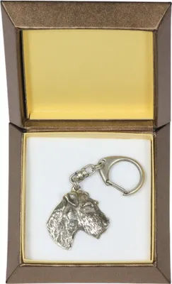 Image de Fox-terrier à poil dur - Pendentif argenté pour clés avec chien dans un coffret cadeau, décoration pour sac à main, pendentif pour sac à dos de la marque Art-Dog