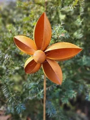 Produktbild von Edelrost Blume Rosalinde zum Stecken