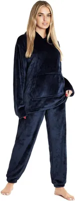 Productafbeelding van Warme fleece dameshuispak met capuchon, lange mouwen en elastische broek, maat L