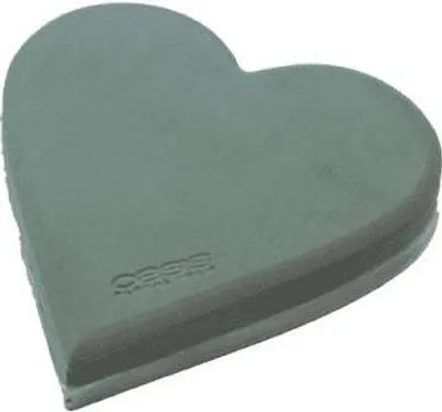 Produktbild von OASIS® Nass-Steckschaum Herz DOLITA, Hochzeitsdeko, EcoBase Hartschaumboden, grün, 20x19x4,5cm - Nasssteckmasse