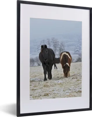 Produktbild von MuchoWow® MuchoWow® Gerahmtes Poster Pferde - Schnee - Weiß 30x40 cm - Poster mit zchwarzem Bilderrahmen - Wandposter Schlafzimmer