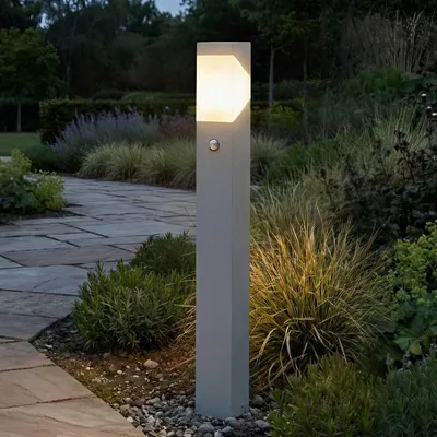 Produktbild von Lucande Wegeleuchte Kiran 100 cm, Sensor, hellgrau, IP44