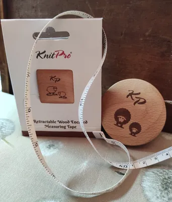 Obrázek produktu pro KnitPro bukový svinovací metr 1 kus : kulatý KnitPro design: kulatý