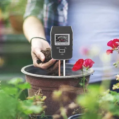 Obrázek produktu pro Multifunkční zahradní nástroj 3 v 1 – měření pH, vlhkosti půdy a světla – pomůcka pro péči o zahradu – pro zahradu, zemědělství a péči o trávník – pro vnitřní i venkovní použití.