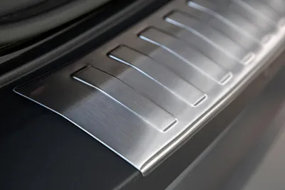 Produktbild von Edelstahl Ladekantenschutz für Skoda Karoq Abkantung 2017-