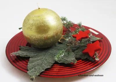 Produktbild von Geschenkset "Glasteller" mit 1 Kerze weihnachtlich dekoriert