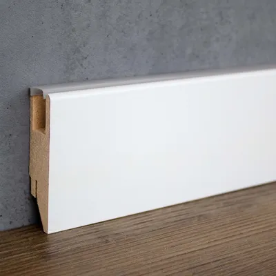 Produktbild von PROVISTON | LED Lichtsockelleiste | Indirekte Beleuchtung | 19 x 70 x 2500 mm | MDF foliert | Weiß | Lichtleiste für den Boden | 2.5 Meter