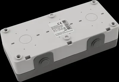 Obrázek produktu pro Vlhkotěsná trojzásuvka McPower Secure 250V/16A IP44 povrchová montáž šedá