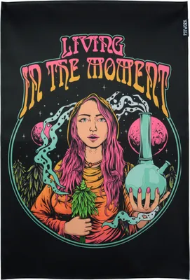 Produktbild von PSYWORK Schwarzlicht Stoffposter Neon "Living In The Moment", 50x70cm