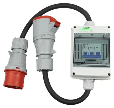 Produktbild von CEE Adapter CEE Stecker 32A auf CEE Kupplung 32A mit LS Schalter