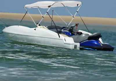 Produktbild von Design 4-Bow Bimini-Top mit Seitenteilen 243x(170-182)x137 cm, Planen & Abdeckfolien 2024 Neu