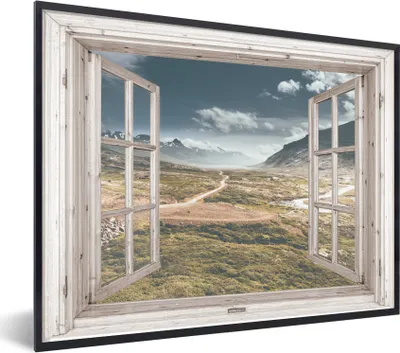 Produktbild von MuchoWow® Gerahmtes Poster Durchblick - Berge - Holz 40x30 cm - Poster mit Schwarzem Bilderrahmen Wandposter Rahmen Foto Bilder - Kunstposter - Wanddekorationen