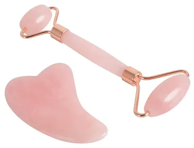 Produktbild von Massage-Set aus Rosenquarz mit Gua Sha-Stein