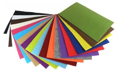 Produktbild von Bastelfilz 1 Bogen 20x30cm, 1,5-2mm stark, 300g/m² feste Qualität, 20 Farben, Farbe:apfelgrün