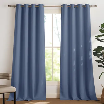 Productafbeelding van Verduisterende gordijnen met oogjes, set van 2, 245 x 140 cm, lichtblauw
