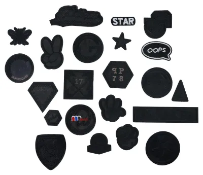 Produktbild von 20 Stück schwarze, bestickte Applikationen, selbstklebende Aufnäher