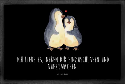 Produktbild von Mr. & Mrs. Panda Schmutzfangmatte Pinguine Einschlafen 50 x 75 cm - Schwarz - Geschenk, für Frauen, Schmutzfangteppich, Fussmatte, fußmatte, Hochzeitstag, Männer, Partner