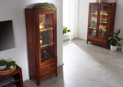 Produktbild von MASSIVMOEBEL24 Vitrine Sheesham 60x40x178 walnuss geölt BROOKLYN #26