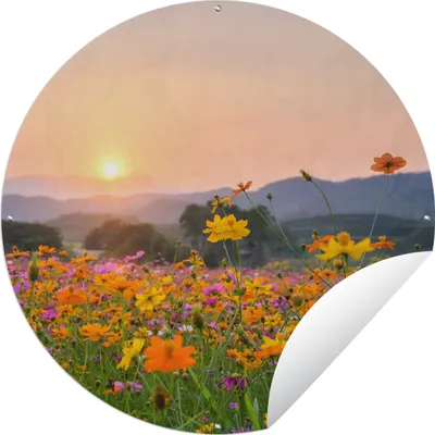 Produktbild von MuchoWow® Gartenposter Outdoor-Poster Rund Blumen - Sonnenuntergang - Berg Ø 120 cm Gartendeko Rundes Poster draußen