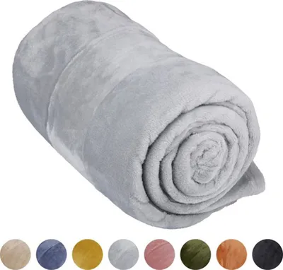 Produktbild von Arti Casa Fleecedecke 150 x 200 CM  Tagesdecke - Kuscheldecke - Sofa Überwurfdecke - 1-Personen Sofadecke - Dekoration Wohnzimmer - Waschmaschinenfest - Grau - Fleece/Polyester