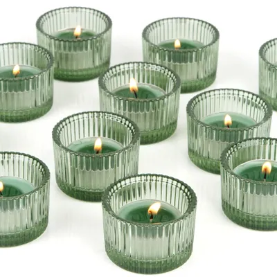 Produktbild von Set von 12 grünen Teelichthaltern aus Glas