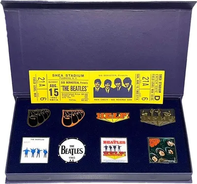 Obrázek produktu pro The Beatles - sada odznaků "1965", zinková slitina RO15164 (jedna velikost) (barevná)