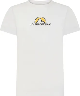 Weißes T-Shirt mit dem Logo von La Sportiva; geeignet für Klettern.