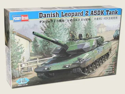 Image de Hobby Boss Chars danois Leopard 2A5 DK 1:35, 82405