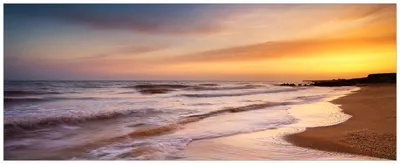 Produktbild von Wallario Premium Glasbild, freischwebende Optik, kräftige Farben, Größe 80 x 32 cm Motiv Sonnenuntergang am Strand - Abendspaziergang
