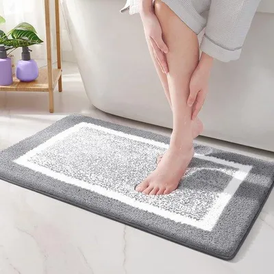 Produktbild von Famanu Badmatte Mikrofaser 60 x 90 cm - Antislip, maschinenwaschbar, grau